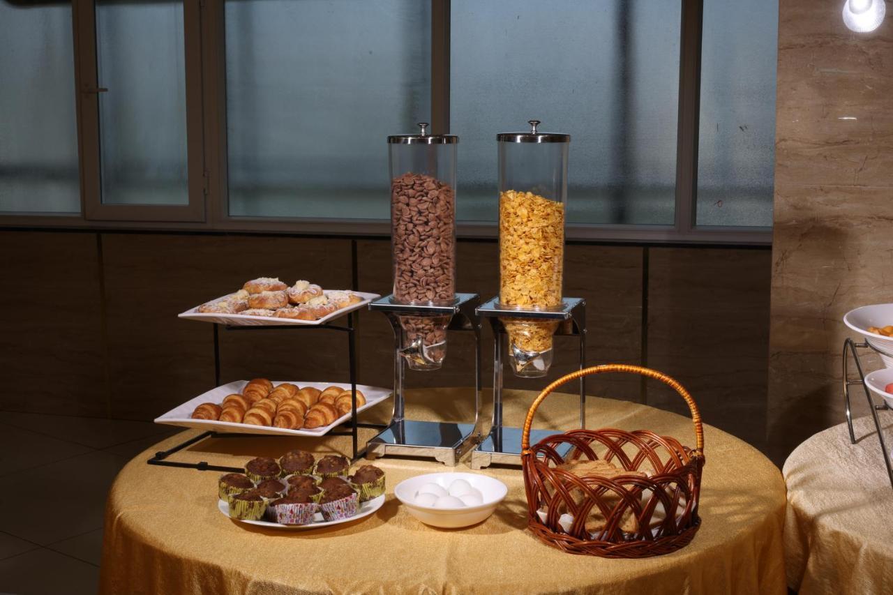 Royal Plaza Suites By Rak Rooms, Mangaluru Eksteriør bilde