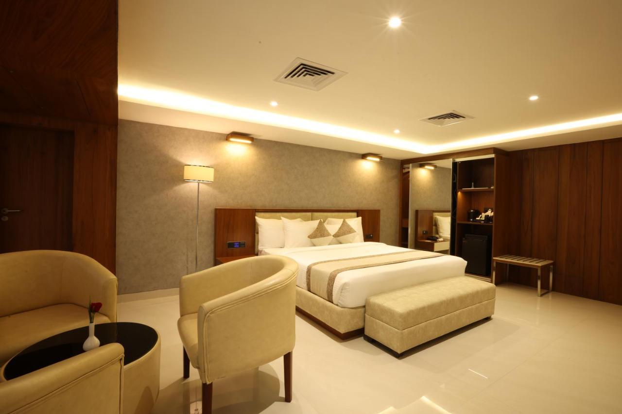Royal Plaza Suites By Rak Rooms, Mangaluru Eksteriør bilde
