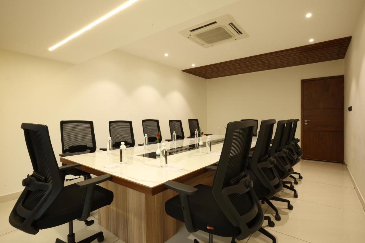 Royal Plaza Suites By Rak Rooms, Mangaluru Eksteriør bilde