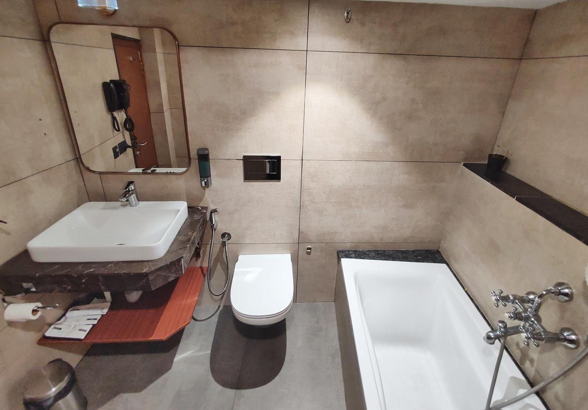 Royal Plaza Suites By Rak Rooms, Mangaluru Eksteriør bilde